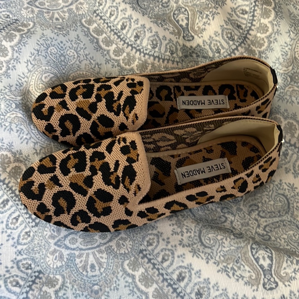 New Steve Madden flats